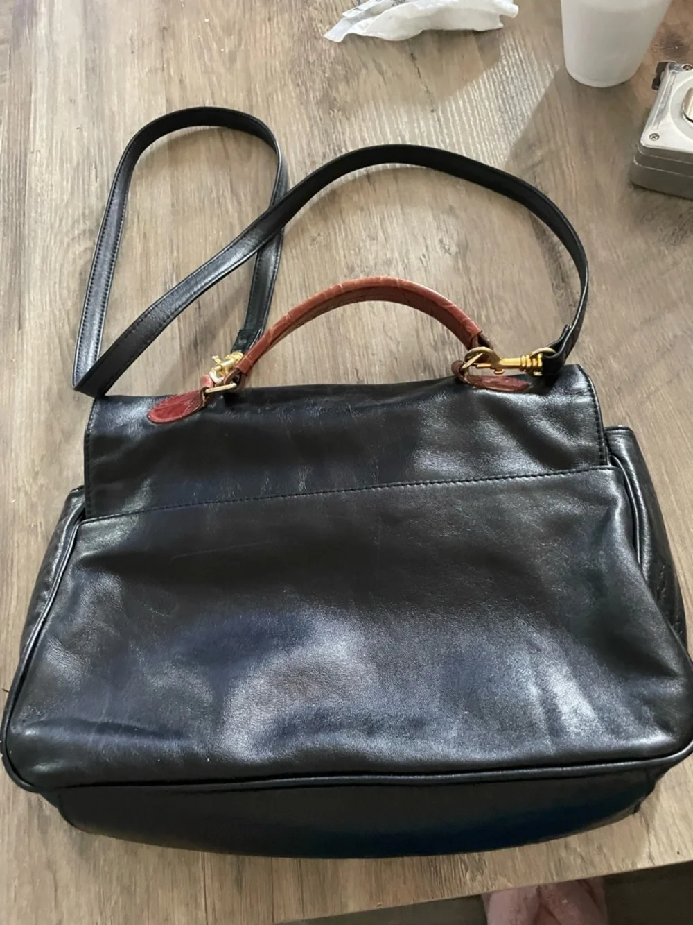 Vintage Valerie Stephans soft black leather w faux croc trim 2 way carry Satchel